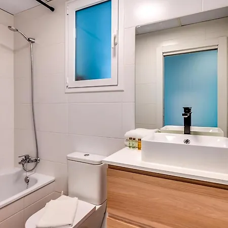 Golden Retreat At Puerto Banus Apartment
